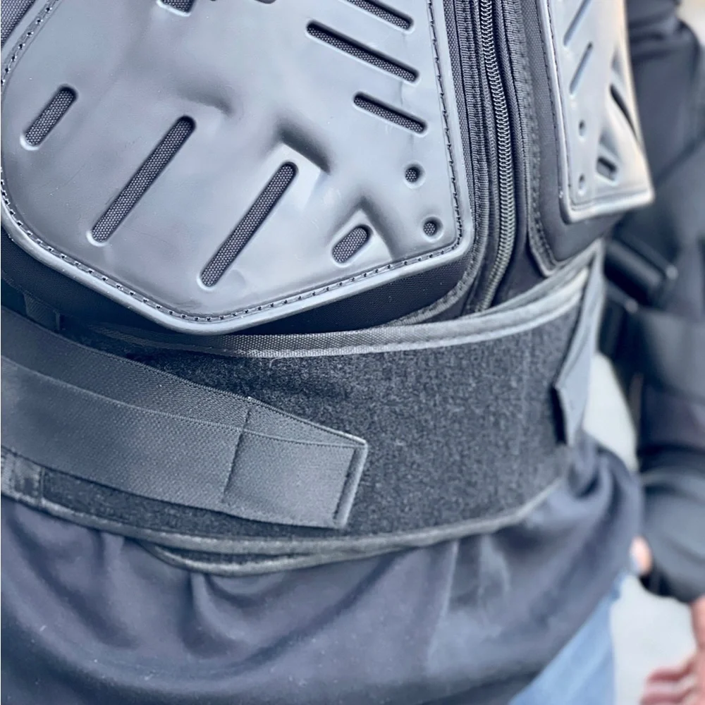 Motorcycle Riding Armor - Picture 7 of 12